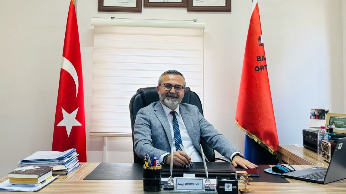 Recep MÜDÜROĞLU - Okul Müdürü