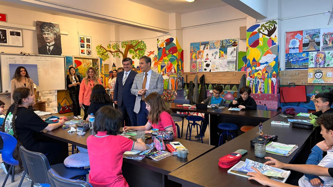 Kadıköy Kaymakamımız Sayin Muhittin Pamuk ve İlçe Milli Eğitim Müdürümüz Sadık Aslan okulumuzu ziyaret ettiler